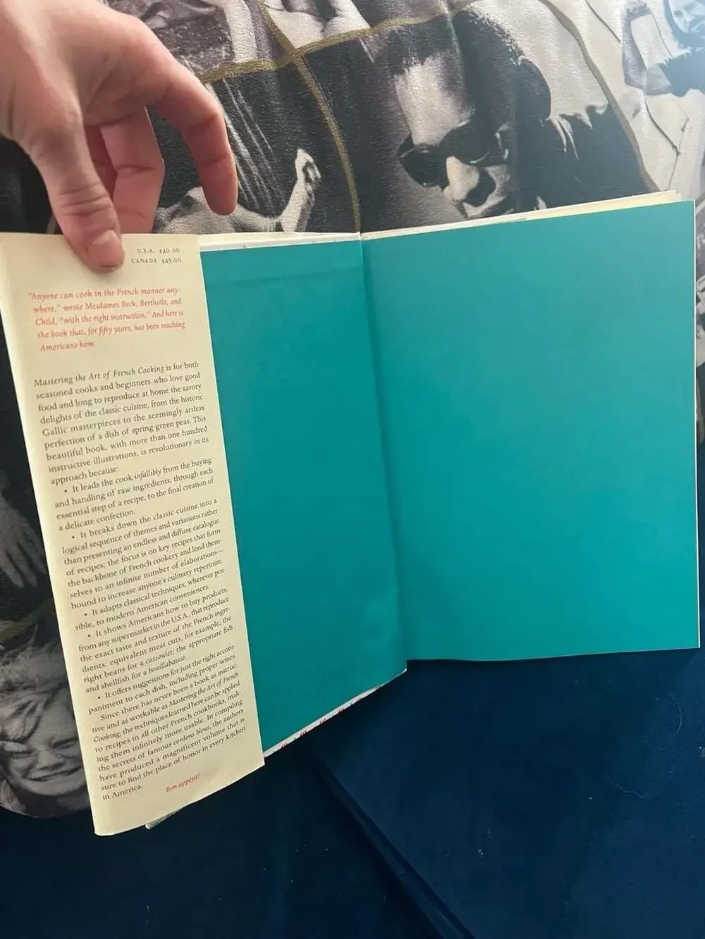 LIKE NEW  VINTAGE Mastering the Art of French Cooking JULIA CHILD Cookbook